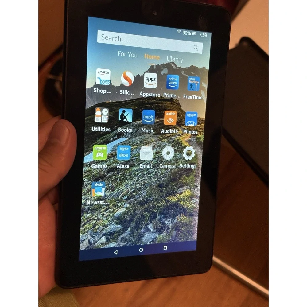 Amazon Fire (5th Gen), 8GB, Wi-Fi, Tablet - Black, Bundled w/ Protective Case